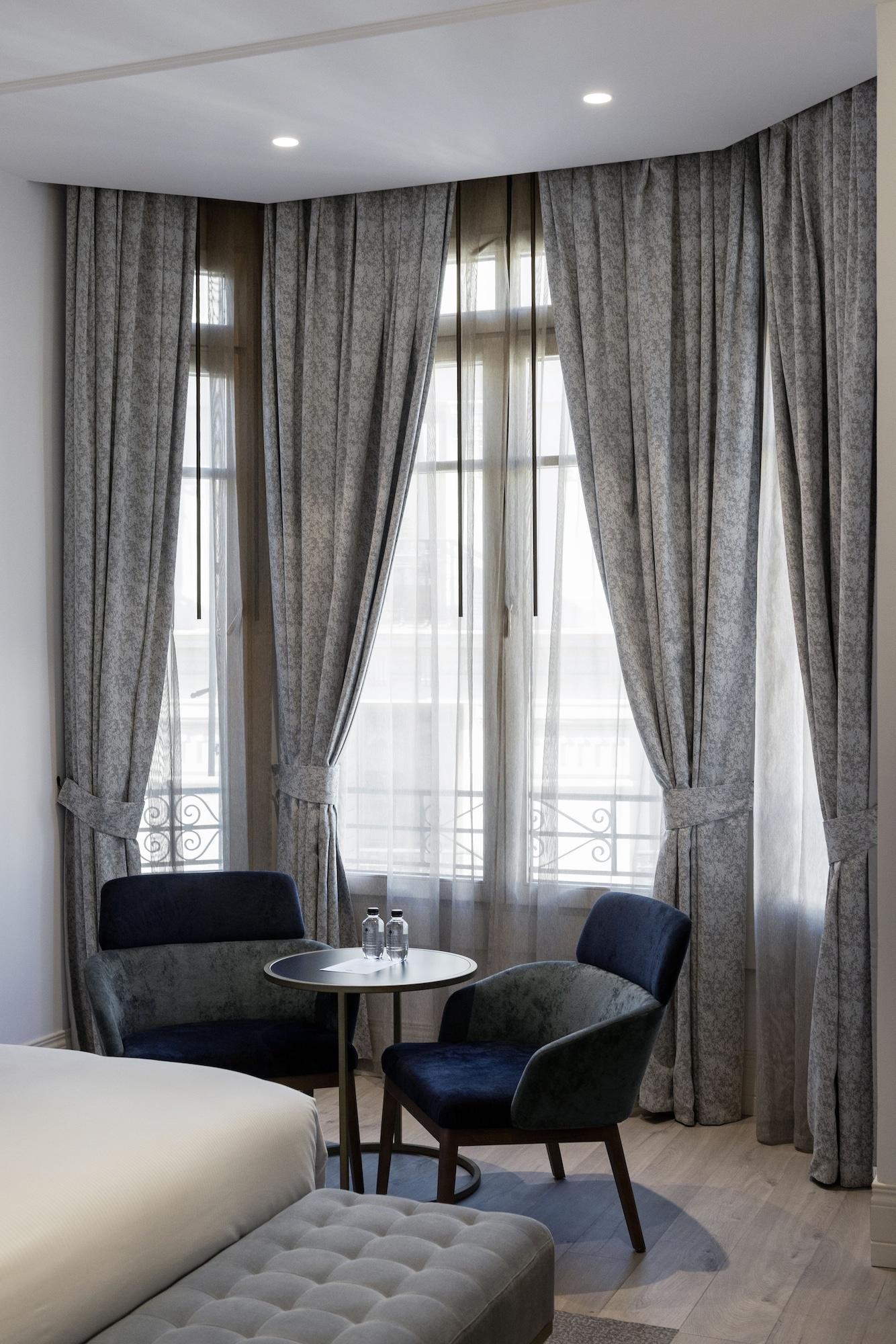 Hotel Doubletree By Hilton Madrid-Prado Exteriér fotografie
